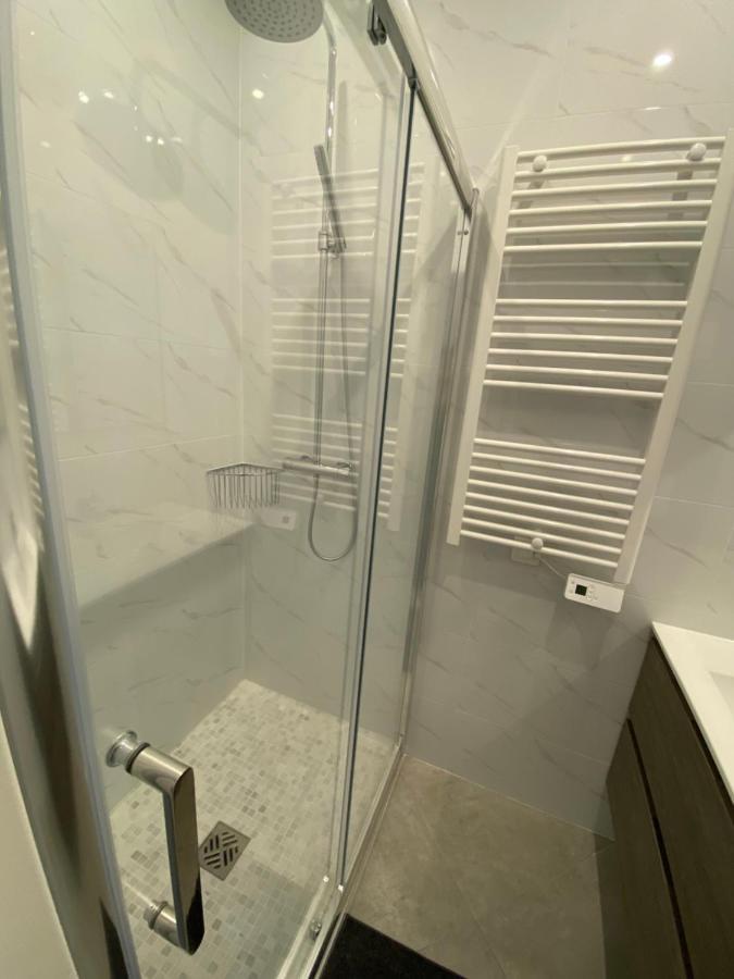 Alex'S House Apartment Париж Екстериор снимка